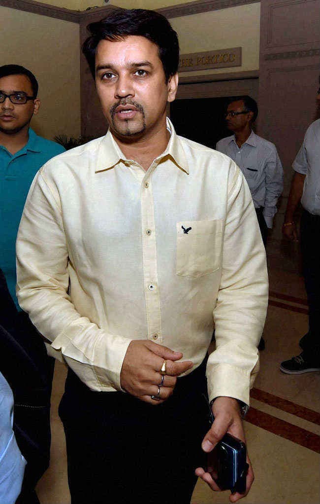 क्रिकेट और आतंकवाद साथ-साथ नहीं चल सकते : ठाकुर