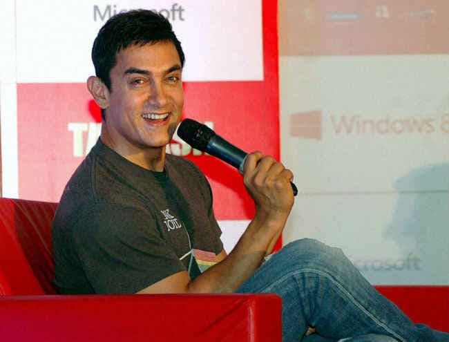 ट्विंकल खन्ना बहुत मजाकिया हैं : आमिर खान