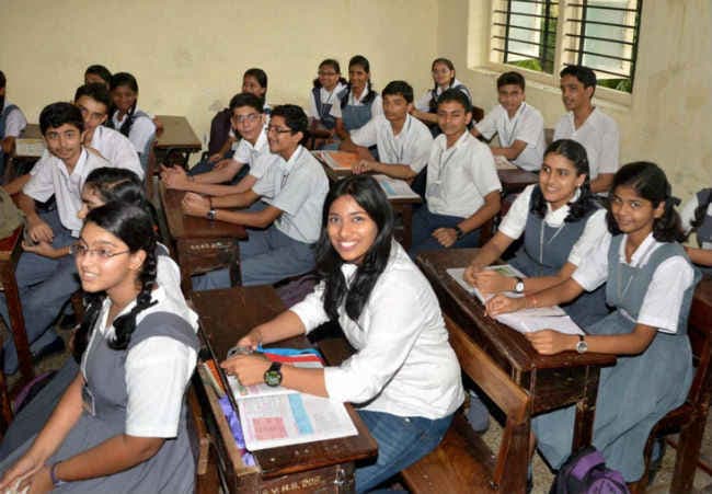 कक्षा आठ तक छात्रों को फेल नहीं करने की नीति समाप्त करने की सिफारिश