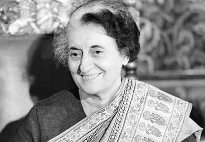 खुलासा! 1980 में पाक परमाणु स्थलों को उड़ाना चाहती थी इंदिरा गांधी