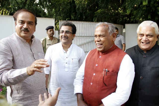 रामविलास अब भी नाराज, कुशवाहा बोले, NDA में सीट बंटवारे पर नहीं बनी सहमति