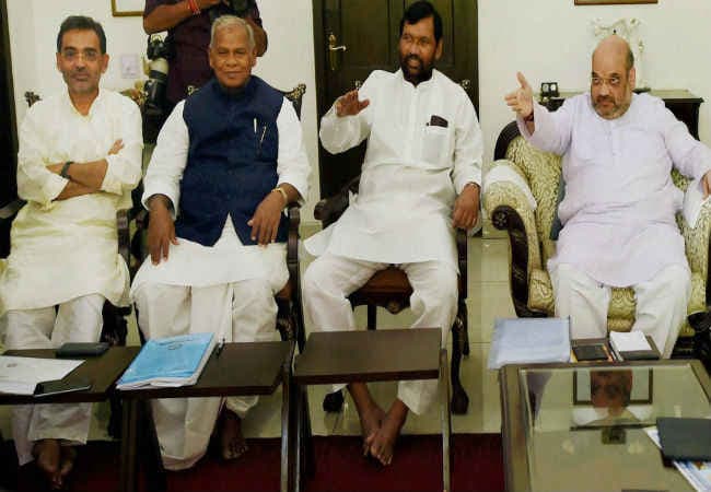 बिहार विस चुनाव : NDA में कई सीटों पर अब भी फंसा पेंच, पसंदीदा सीट को लेकर खींचतान जारी