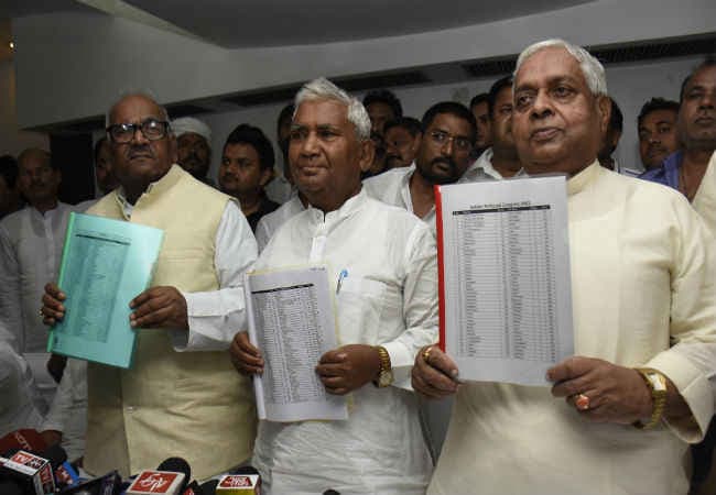 बिहार चुनाव : ''महागंठबंधन'' में सीटों के बंटवारे का ऐलान, प्रत्याशियों के नामों की घोषणा जल्द