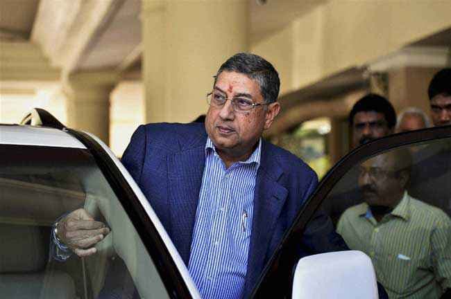 बीसीसीआई अध्यक्ष पद के लिए सरगर्मियां तेज, श्रीनिवासन और पवार की मुलाकात ने सभी को चौंकाया