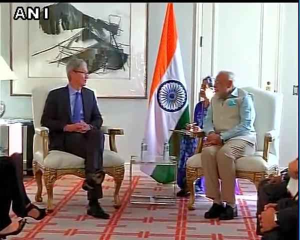 स्टीव जॉब्स प्रेरणा लेने गए थे भारत : टिम कुक