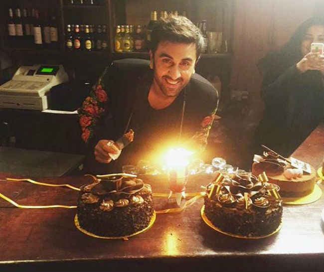 ‘ऐ दिल है मुश्किल'' के सेट पर रणबीर ने मनाया अपना 33वां जन्मदिन