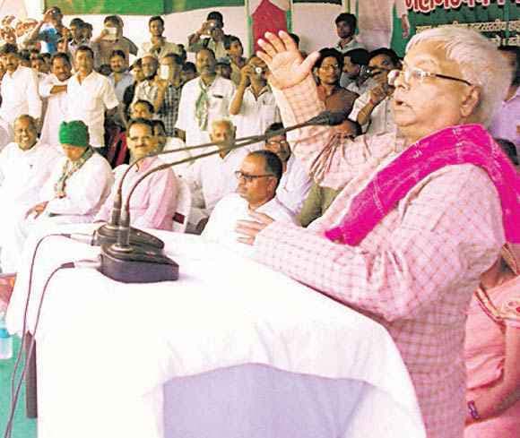 जिस विवि में नीतीश पढ़े, उसका मैं वीसी : लालू