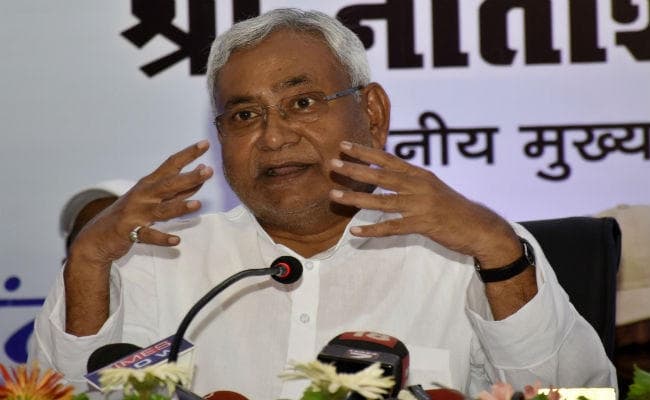 सीएम नीतीश ने कृषि, उद्योग में निवेश पर जोर दिया