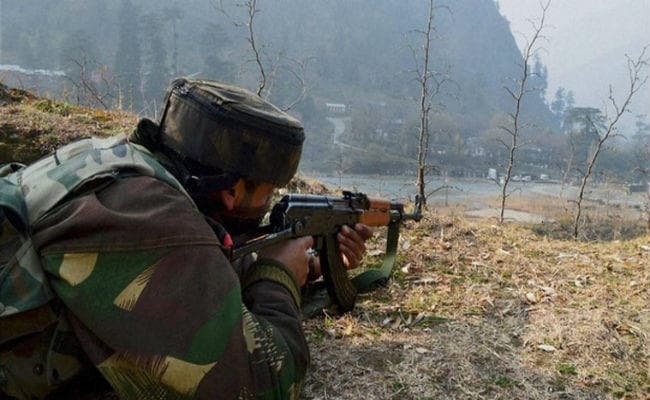भारत-पाक सीमा पर फायरिंग, कई लोगों की मौत