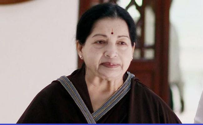 सिंगापुर के फिजियोथेरेपिस्ट की निगरानी में हो रहा जयललिता का उपचार