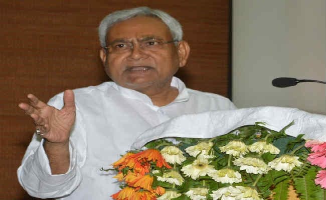 सीएम नीतीश ने किया लोक संवाद, शराबबंदी कानून पर लोगों से लिये गये सुझाव