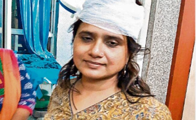 पटना में महिला डॉक्टर से लूटे आइफोन और पर्स