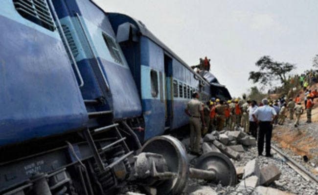 कानपुर के नजदीक पटरी पर कोहराम: 130 की मौत, 200 घायल