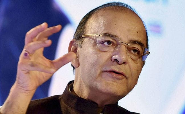 नोटबंदी : अरुण जेटली ने इशारों-इशारों में किया पूर्व पीएम मनमोहन सिंह पर वार