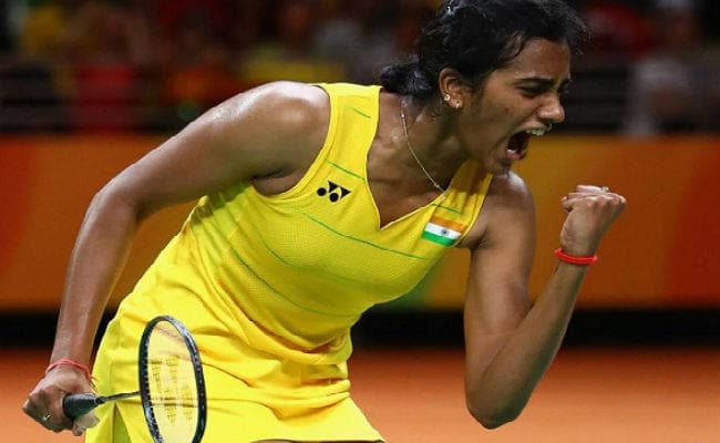 पीवी सिंधू सेमीफाइनल में, साइना हांगकांग सुपर सीरीज से बाहर