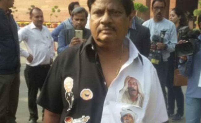 ये है नोट बंदी के विरोध का ''ब्लैक एंड वाइट'' अंदाज