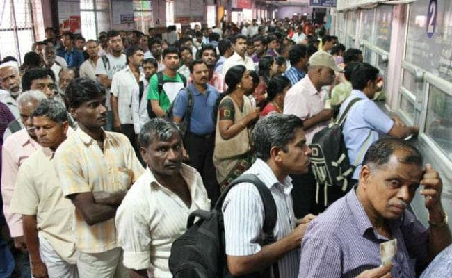 रेलवे के टिकट काउंटरों पर लगेगा पीओएस मशीन, कैशलेस ट्रांजेक्शन को बढ़ावा