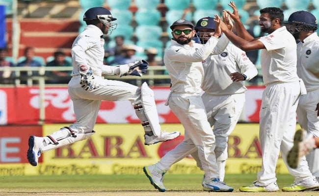 वानखेडे में स्पिनरों का रहा है खौफ, इंग्लैंड पर निर्णायक बढ़त बनाने उतरेगी टीम इंडिया