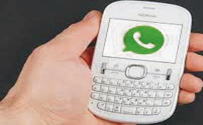 व्हाट्सऐप पर वायरल की सहयोगी की अश्लील तसवीर, महिला गिरफ्तार