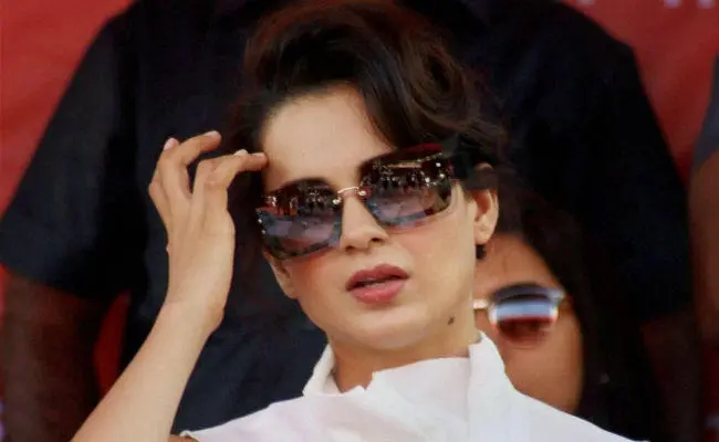 क्यों, कंगना ने आलिया को कह दिया इंडिया की ''OFFICIAL SWEETHEART''