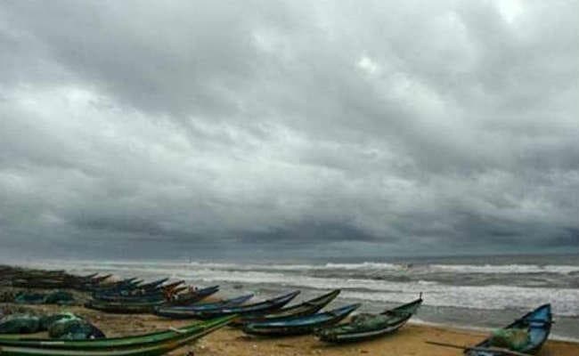 भारी बारिश और तूफान के बीच अंडमान निकोबार में फंसे 1400 टूरिस्ट, बचाव कार्य तेज