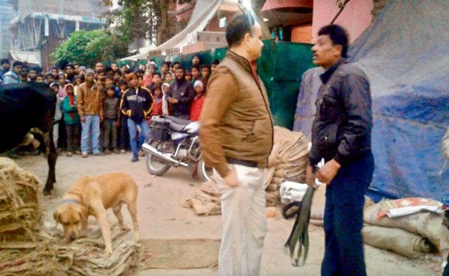 ATM गार्ड हत्या मामला : 3 गिरफ्तार, टेलीफोन बॉक्स में मिली हत्या में इस्तेमाल तलवार व खंती