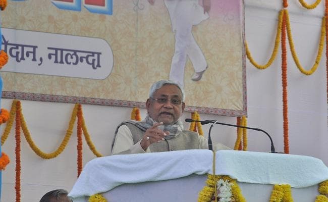 बिहार में अधिक महिलाएं नर्सिंग की नौकरी पा सकें इसके लिए संस्थागत बढ़ावा देगी सरकार : CM नीतीश