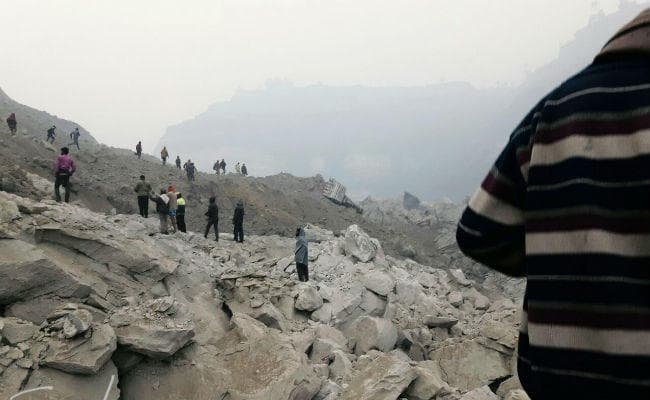 झारखंड के गोड्डा जिले में खदान धंसी, 40 मजदूर जमींदोज
