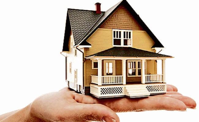 नये साल में घर बनाने वालों को तोहफा, कर्ज में छूट की घोषणा