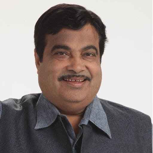 आशा पारेख ने घर आकर मांगा था पद्मभूषण : गडकरी