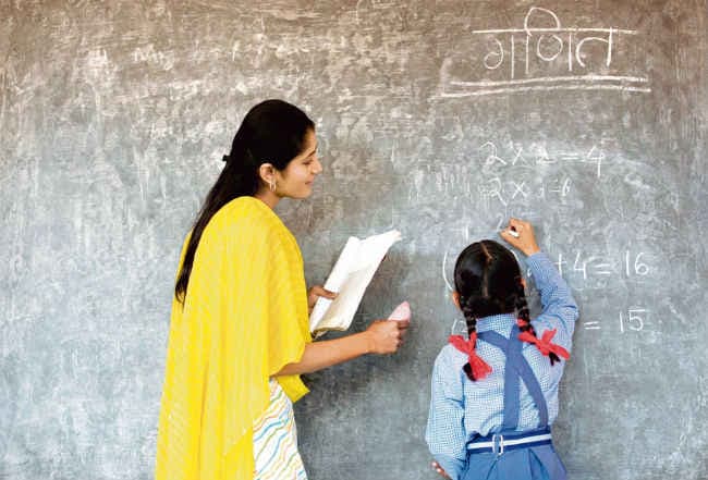 टीचर की एहमियत बतायें बच्चों को