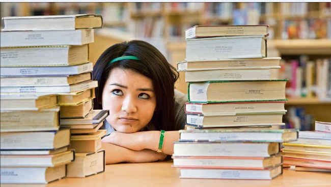 नर्सरी में एडमिशन से ही शुरू हो जाती है जंग