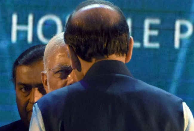 मोदी कैबिनेट में होगा फेरबदल, जेटली से छिनेगा वित्त मंत्रालय!