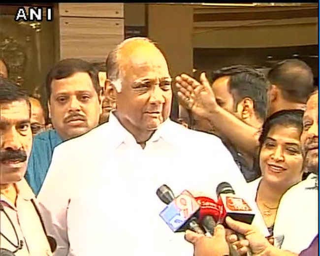 शरद पवार को मिली अस्पताल से छुट्टी