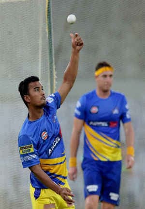 जानें, कोहली की जगह टीम में शामिल हुए पवन नेगी को