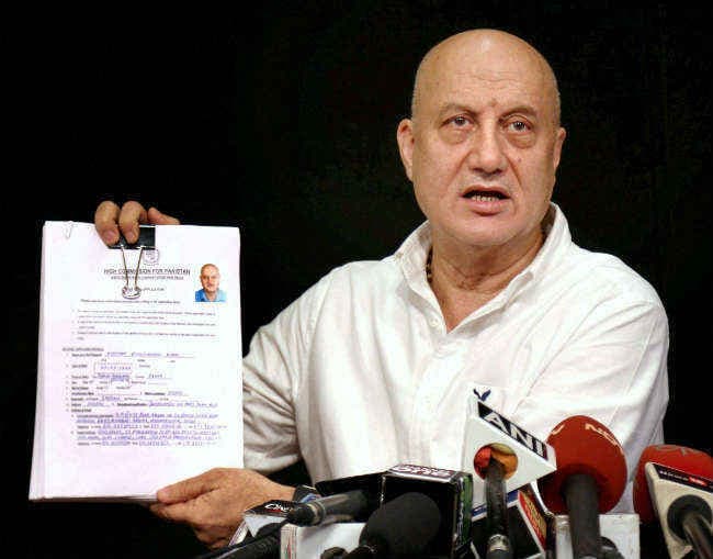 कश्मीरी पंडित हूं इसलिए नहीं मिला पाकिस्तानी वीजा : अनुपम खेर