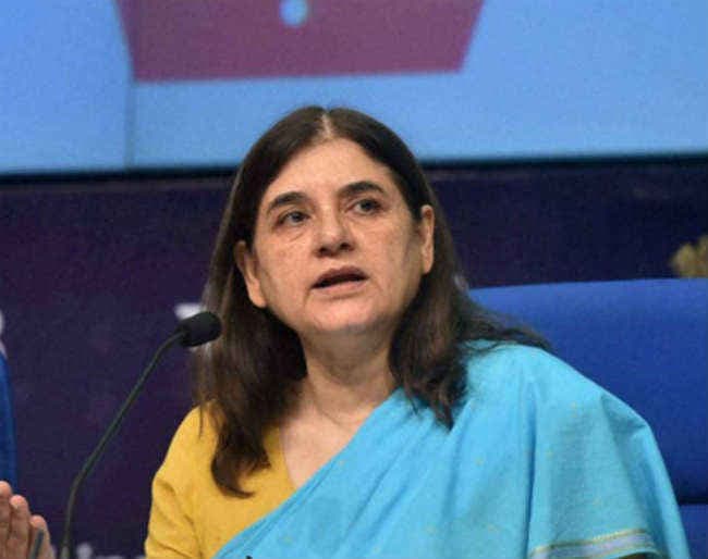 केंद्रीय मंत्री मेनका गांधी का बयान निंदनीय : महिला संगठन