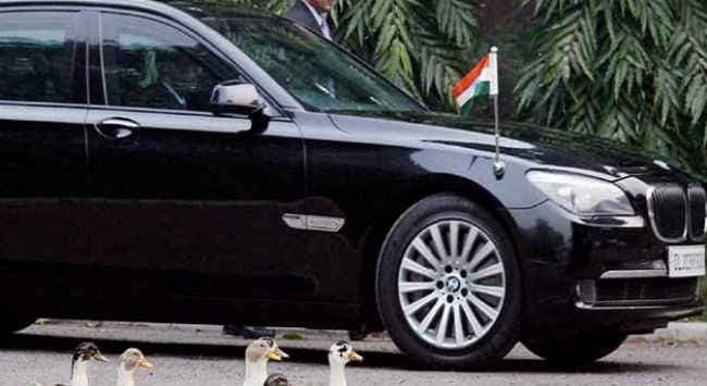 बिहार : कार्यपालक अभियंता के पास दो-दो BMW