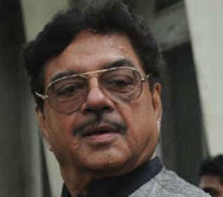 शत्रुघ्न ने कहा- बिहार के लाल कन्हैया ने कुछ गलत नहीं कहा, BJP प्रदेश अध्यक्ष ने मांगा इस्तीफा