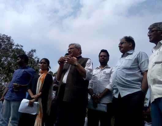 पटियाला हाउस कोर्ट में हुई घटना, मोदी सरकार के पूरी तरह विफल होने का सबूत : येचुरी