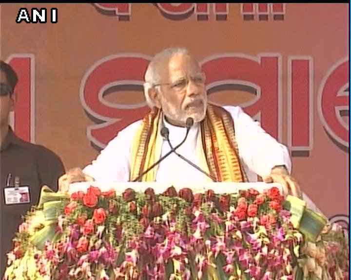 सरकार को अस्थिर बनाने, मुझे बदनाम करने की साजिश : मोदी