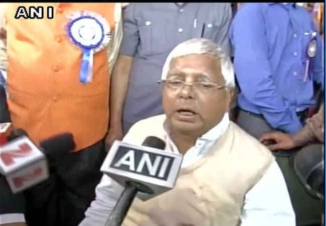 रेल बजट में जनता से धोखा : लालू प्रसाद