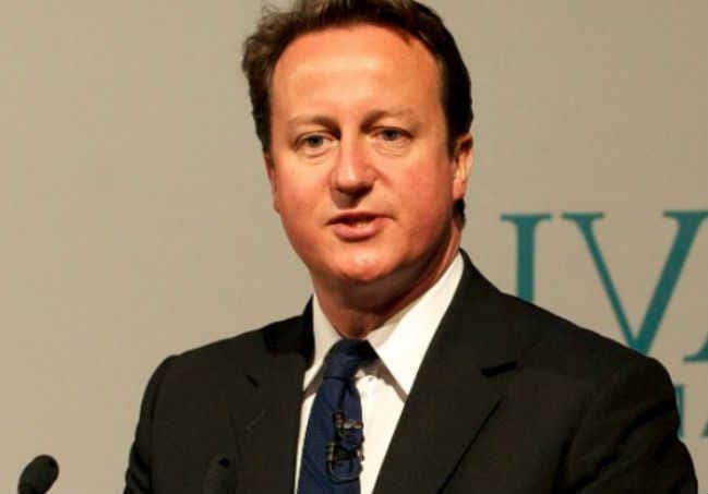 अपने बेटे की सरकार के फैसले से कैमरुन की मां को गंवानी पड़ी नौकरी