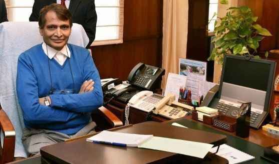 सरकार कर रही है रेलवे को पटरी पर लाने के उपाय : प्रभु