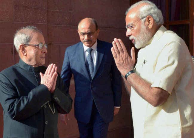एयर फोर्स के ''आयरन फीस्ट'' में शामिल होंगे प्रणब-मोदी