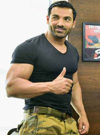 क्यों अवार्ड समारोह को ''सर्कस'' की तरह मानते हैं जॉन अब्राहम ?