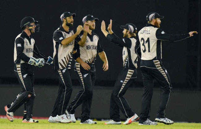 टी20 विश्वकप : पाकिस्तान को 22 रन से हराकर न्यूजीलैंड सेमीफाइनल में