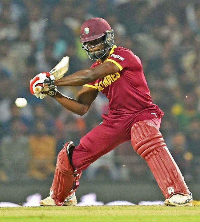 टी-20 विश्वकप : दक्षिण अफ्रीका पर रोमांचक जीत से वेस्टइंडीज सेमीफाइनल में