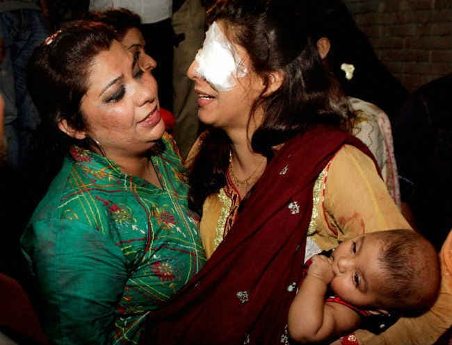 लाहौर में आत्मघाती हमले में 72 लोगों की मौत, पाकिस्तानी तालिबान ने ली जिम्मेवार