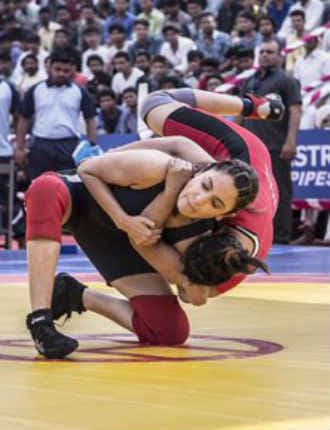 अनुष्का शर्मा बनीं शेरनी, "धोबी पछाड़ मास्टर" की भूमिका में आएंगी नजर